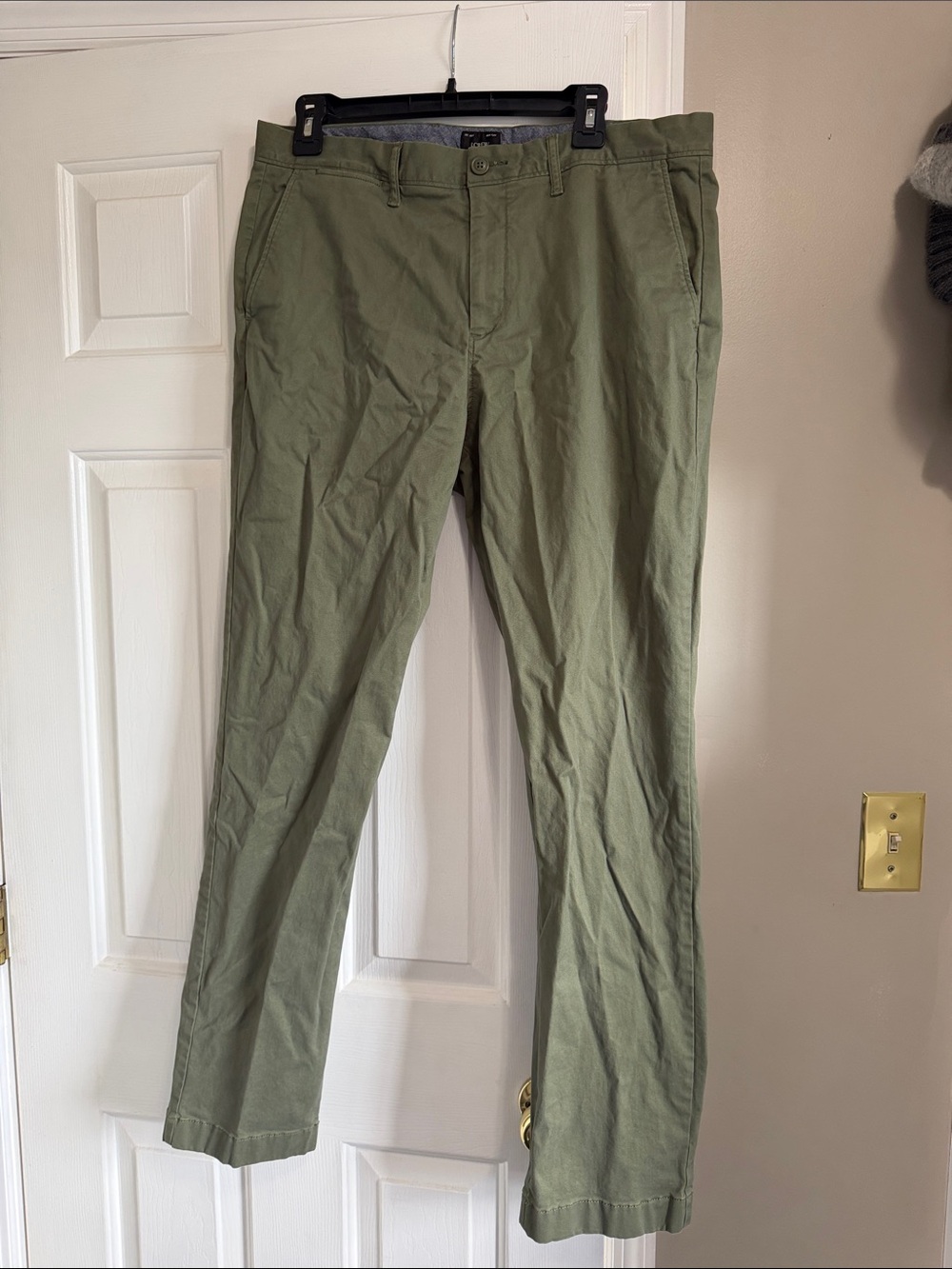J. Crew Olive Chino Pants for Men 34x32 Classic Fit